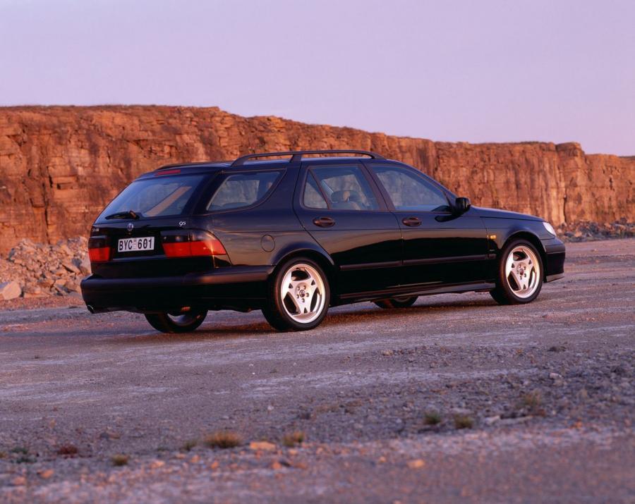  Saab 9-5 2003 года  (фото 7 из 16)